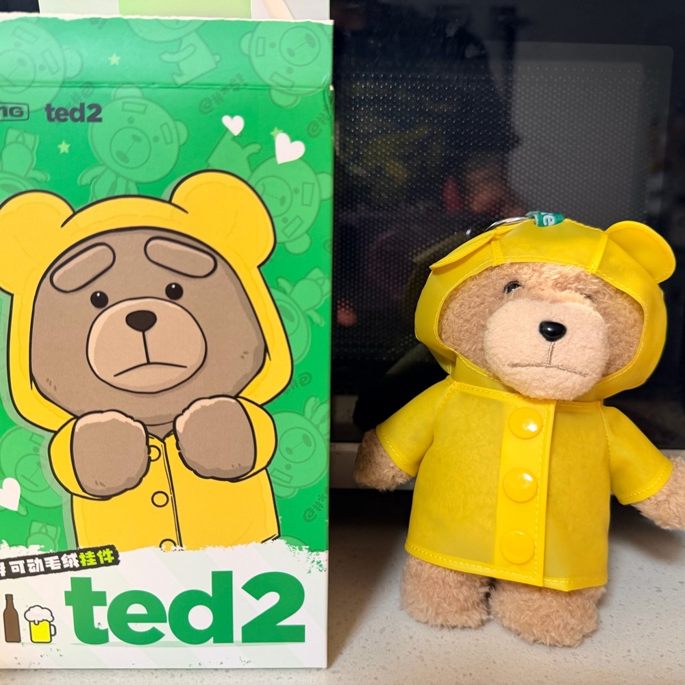 Pop Mart ted2 raincoat bear keychain